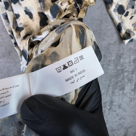 Wardrobe Dress Womens Medium Animal Print Long Sleeve Button Front Ruched Wrap - Picture 10 of 13